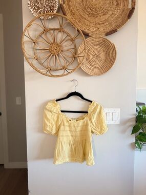 Jessica Simpson Yellow Puff-Sleeve Smocked Peasant Top